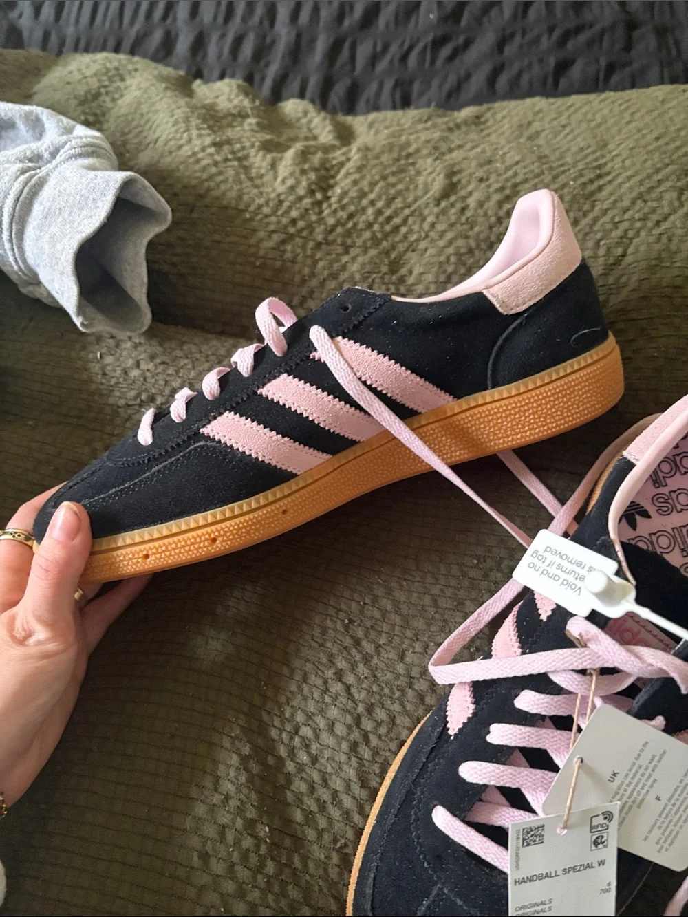adidas Women’s Handball Spezial Sneakers - Black & Light Pink